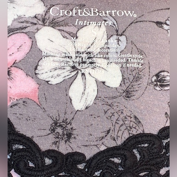 Croft & Barrow Women’s Nightgown, Gray Floral, Size S - Picture 4 of 4